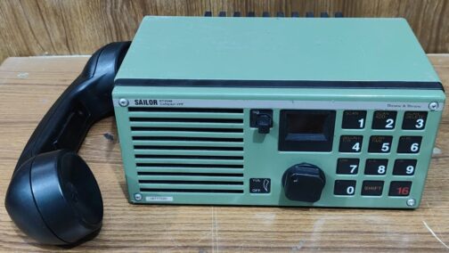 SAILOR Compact VHF RT-2048